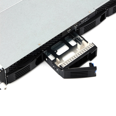 Feature Rich Industrial Mini PC met Xeon E2100 4xSATA Drive Support en Single PCIe Slot